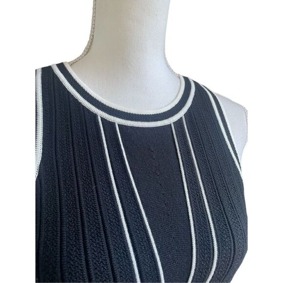NWT Anthropologie Sleeveless Pointelle Sweater Dress Size MP Black & White Flare - Picture 6 of 16